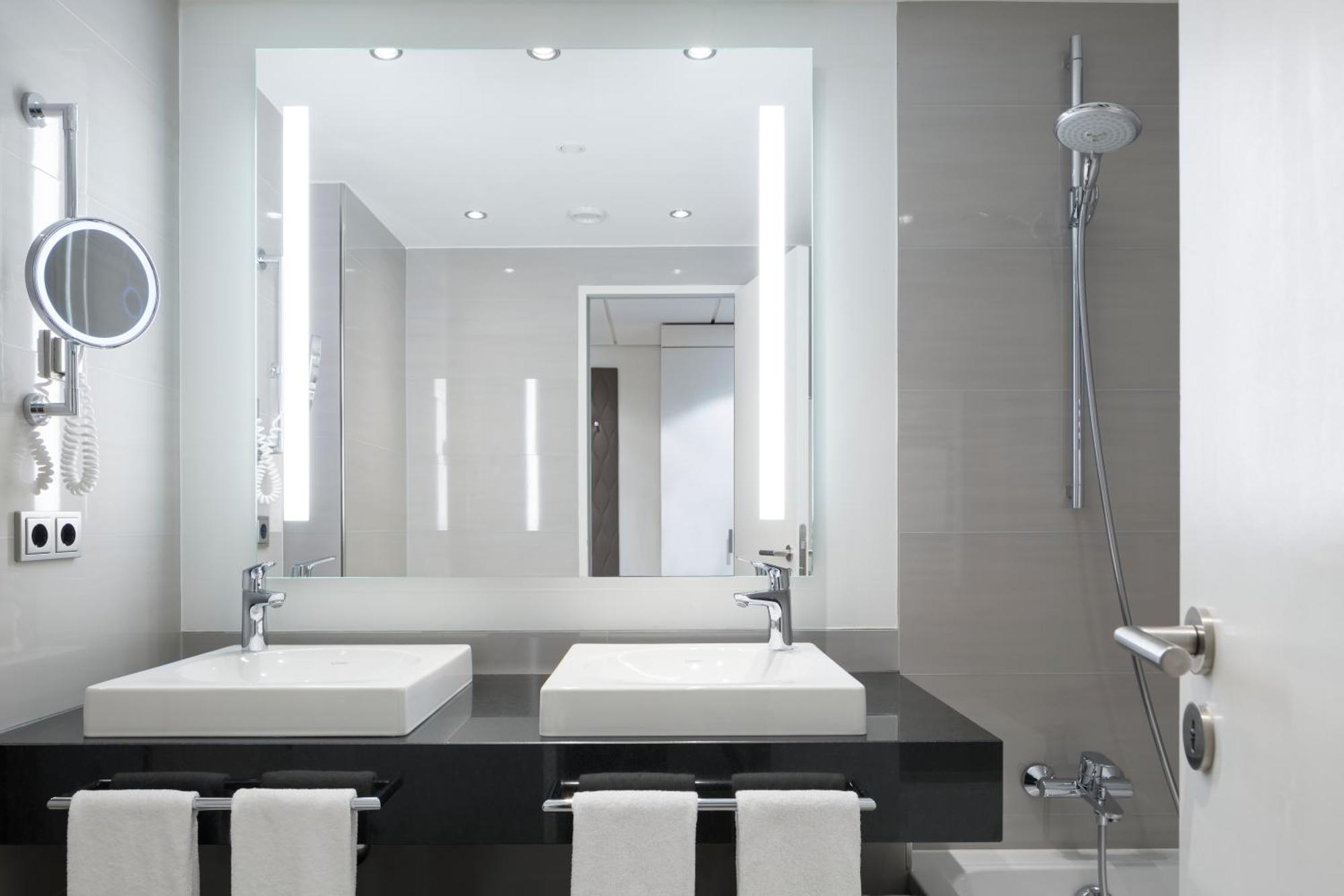 Hotel Pullman Berlin Schweizerhof Pokój zdjęcie Bathroom