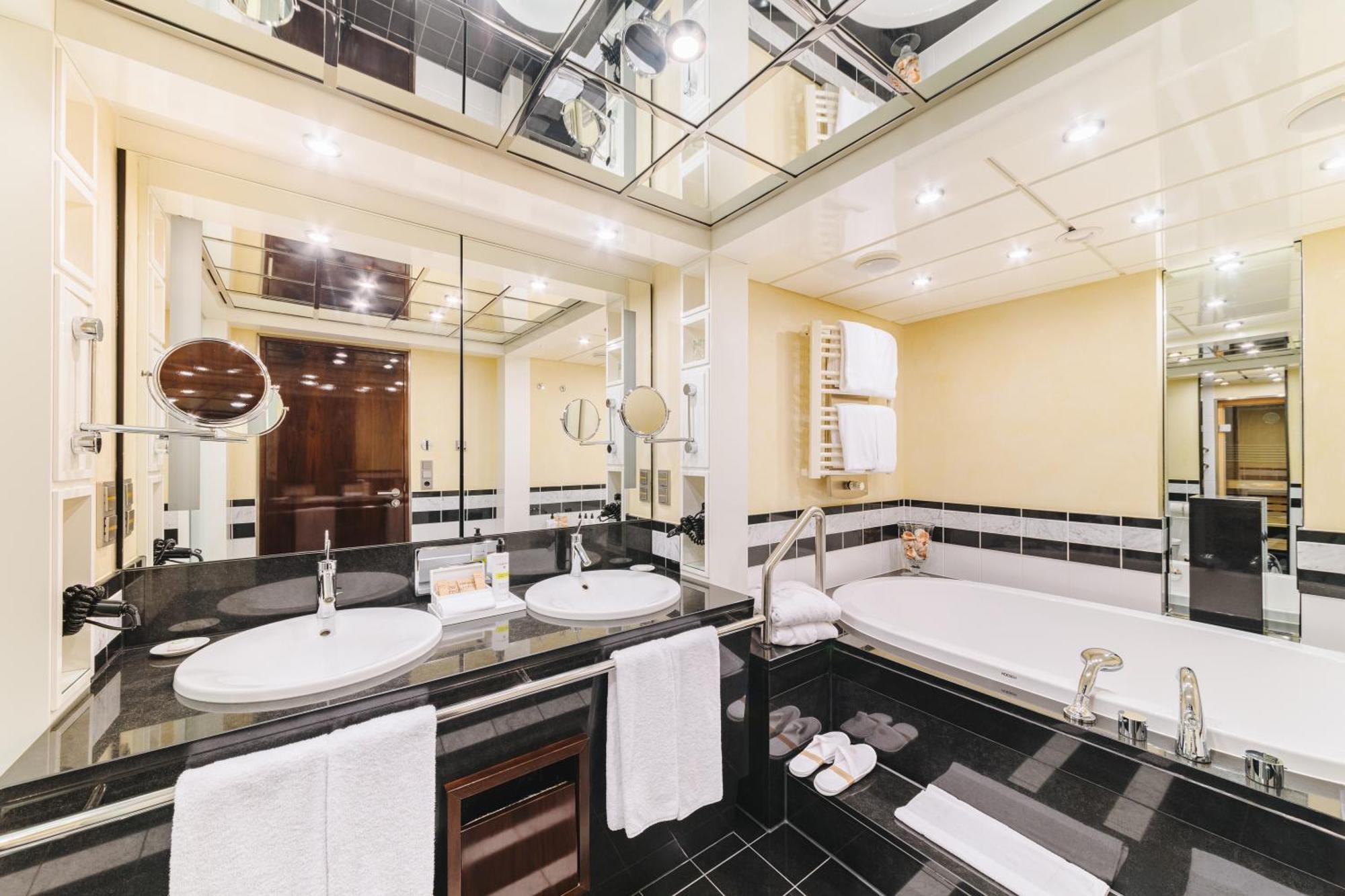 Hotel Pullman Berlin Schweizerhof Zewnętrze zdjęcie Bathroom