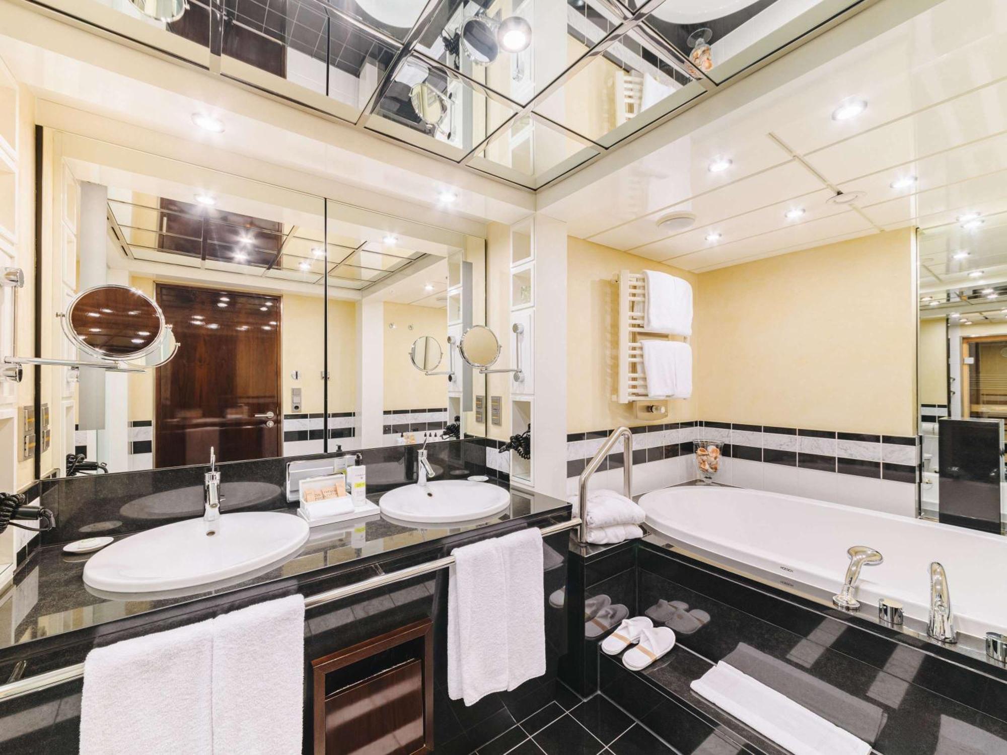 Hotel Pullman Berlin Schweizerhof Zewnętrze zdjęcie Bathroom
